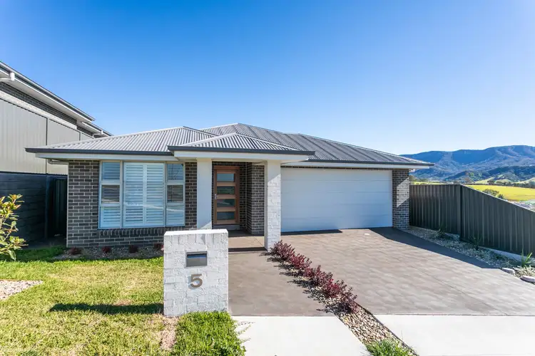 5 Scotch Road, Calderwood NSW 2527