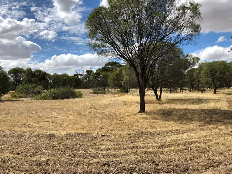 10 Corrie Street, Cuballing WA 6311