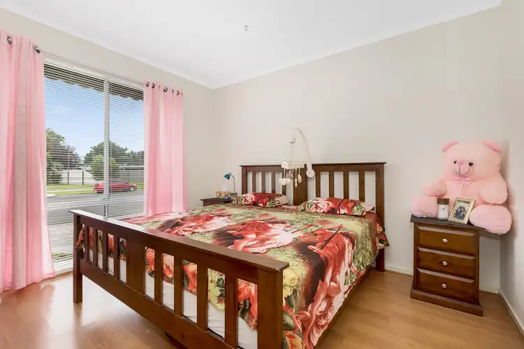 Sixth view of Homely house listing, 13 Pioneer Court, Berwick VIC 3806