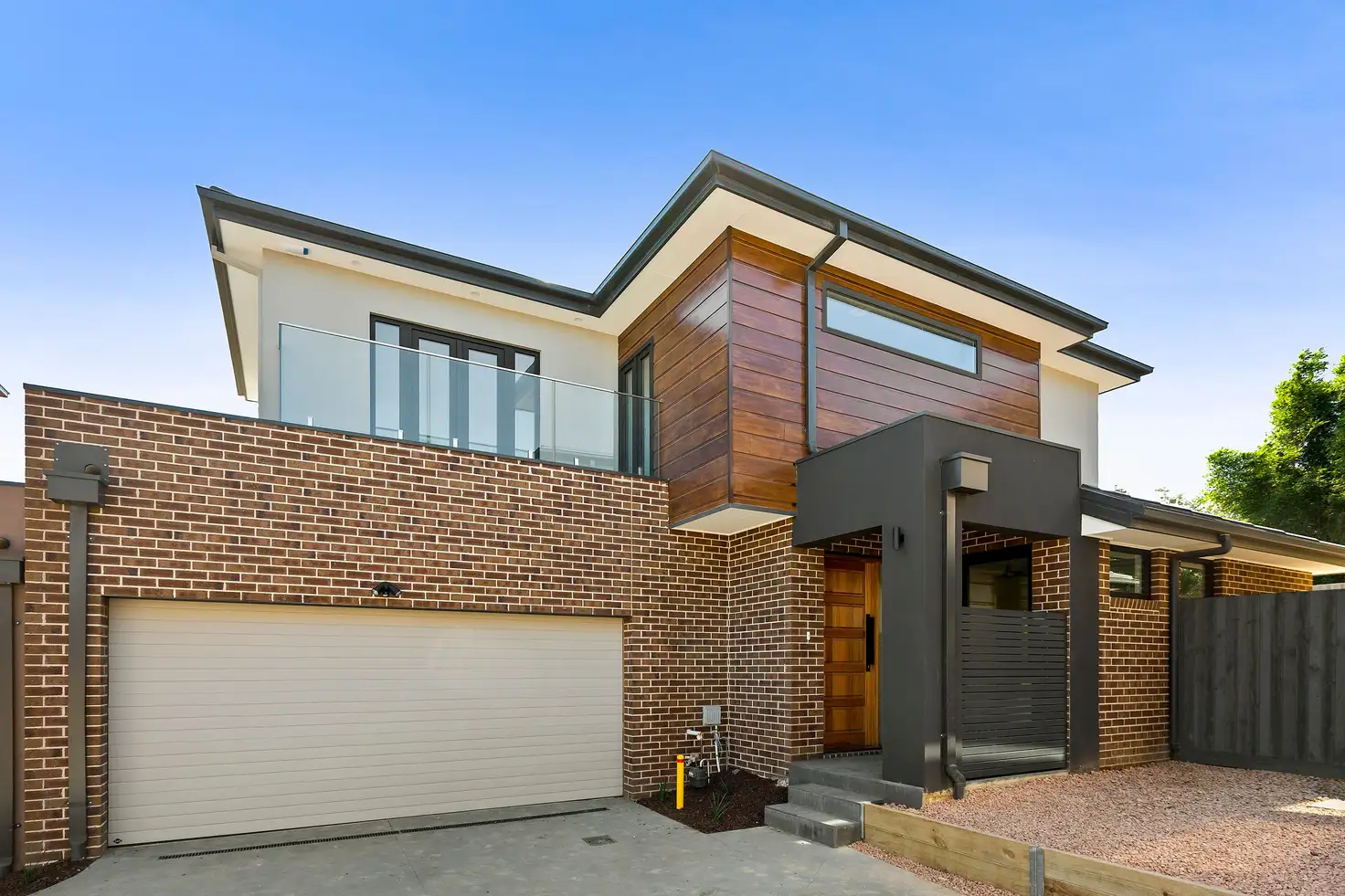 Main view of Homely house listing, 2/16-18 Vannam Drive, Ashwood VIC 3147