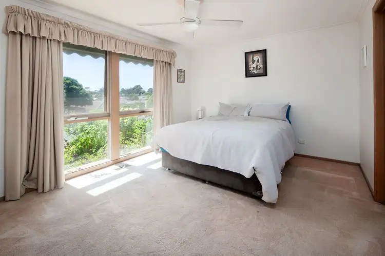 Fourth view of Homely house listing, 2 Bolton Court, Langwarrin VIC 3910