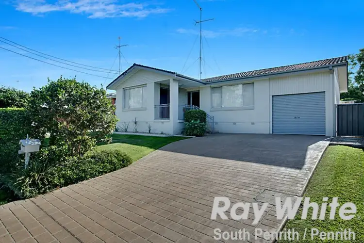 17 Maxwell Street, South Penrith NSW 2750