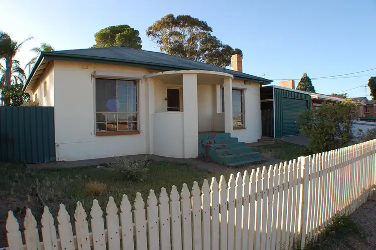 32 Douglas Street, Port Augusta SA 5700