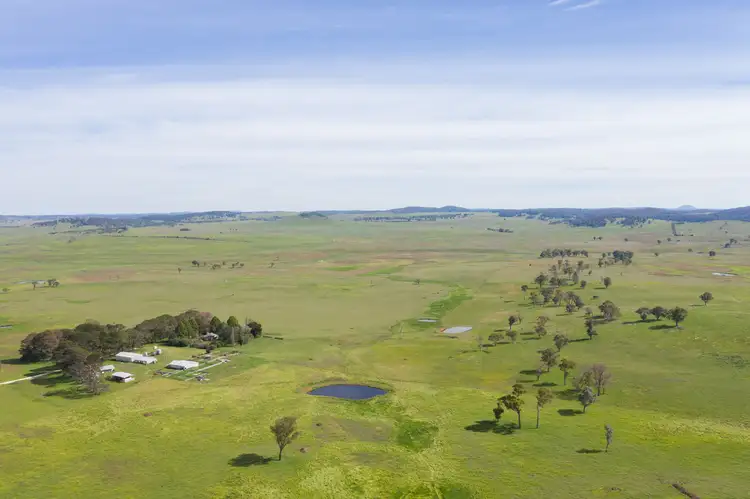 6004 Guyra Road, Guyra NSW 2365
