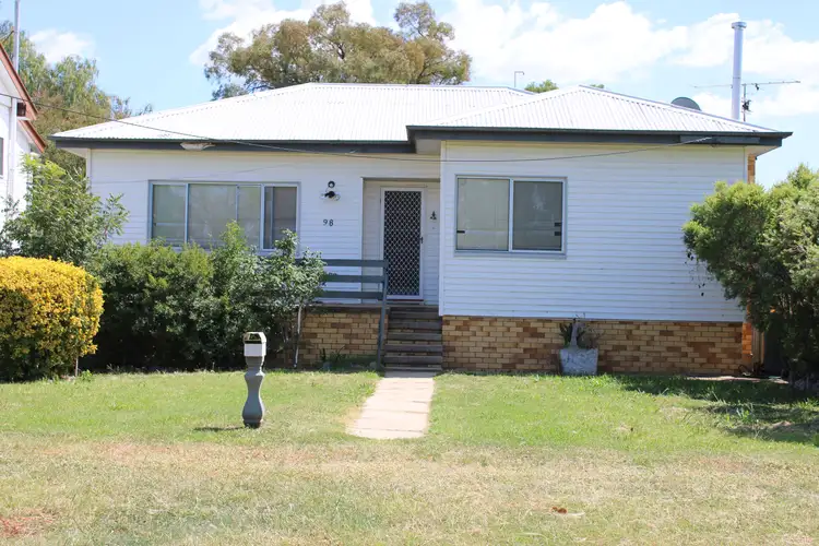 98 Evans Street, Inverell NSW 2360