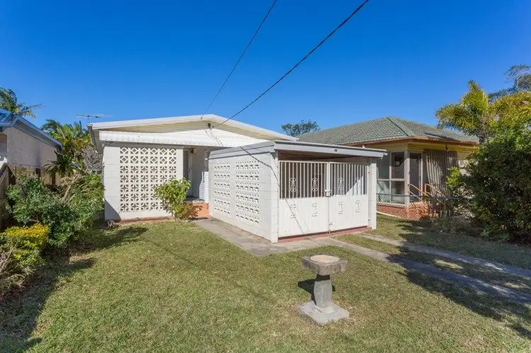 37 Campbell Street, Scarborough QLD 4020