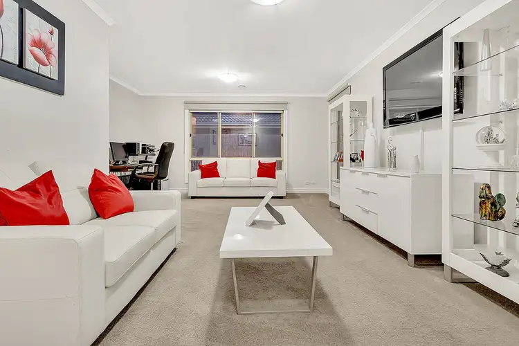 Sixth view of Homely house listing, 2 Bingin Place, Craigieburn VIC 3064