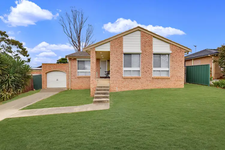 1 Ocean Place, Woodbine NSW 2560