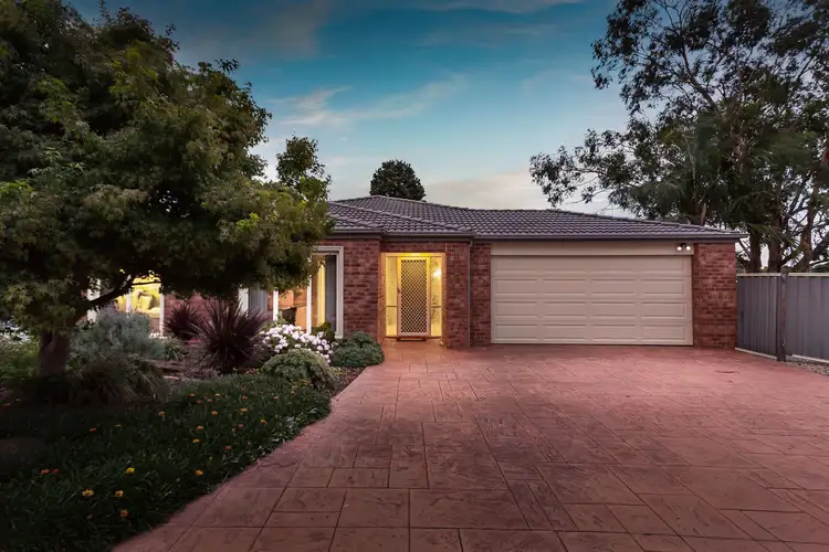3 Karnak Close, Croydon VIC 3136