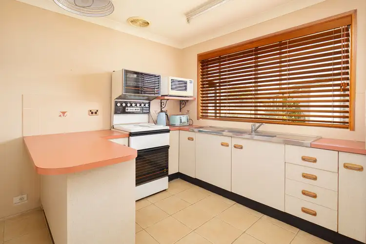 Fourth view of Homely house listing, 10 Leroy Close, Hillsborough NSW 2290