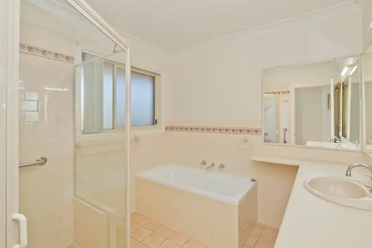 Fifth view of Homely house listing, 5 Oakwood Avenue, Goulburn NSW 2580