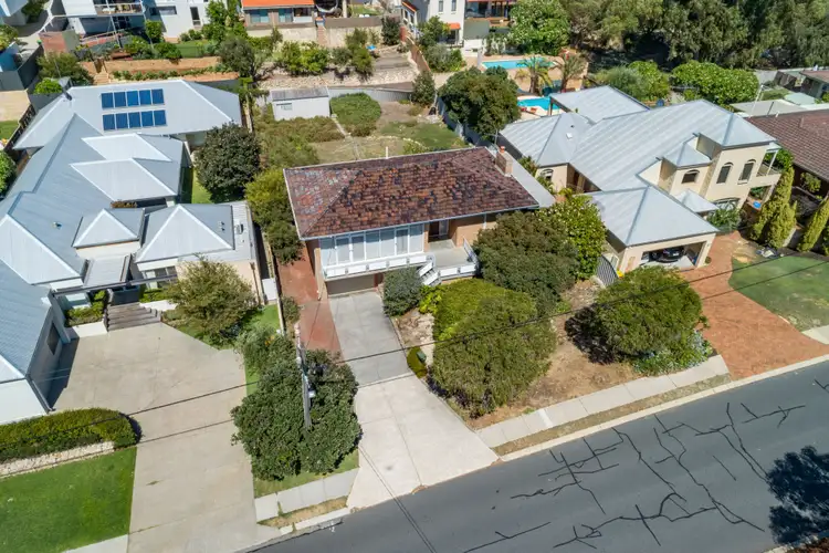 Fifth view of Homely house listing, 44 Robin Avenue, Sorrento WA 6020