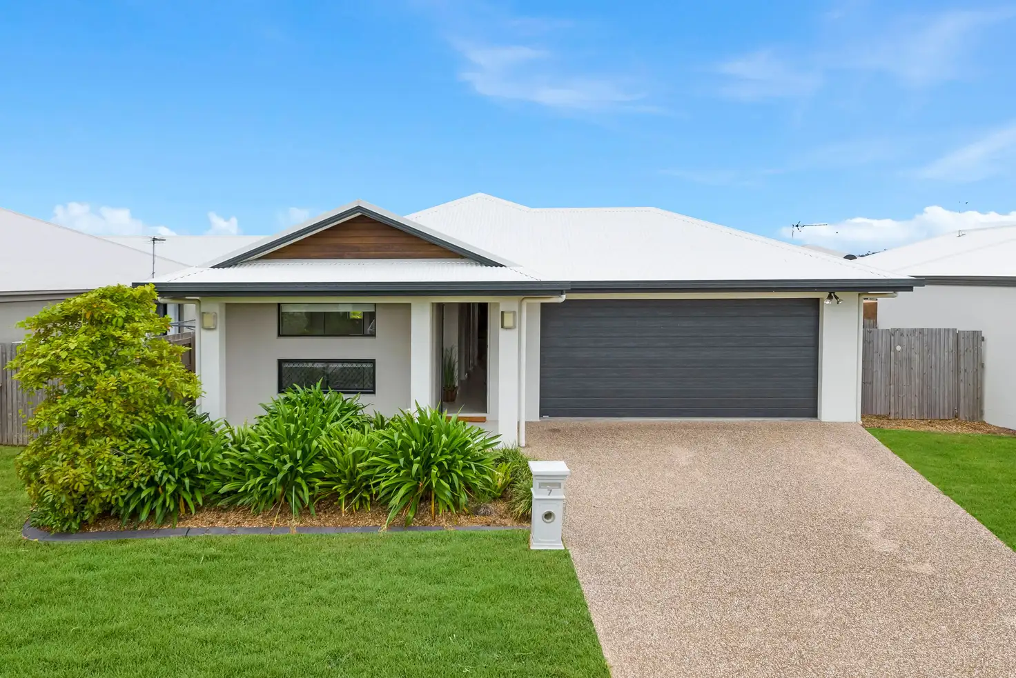 Main view of Homely house listing, 7 Marblewood Circuit, Mount Low QLD 4818