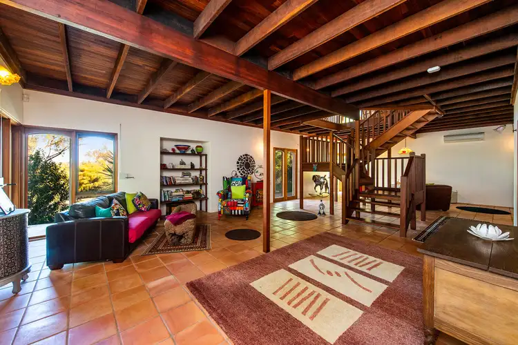 16 Hilltop Rise, Karnup WA 6176