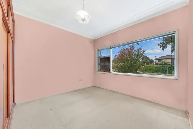 Sixth view of Homely house listing, 10 Trafalgar Street, Glenfield NSW 2167