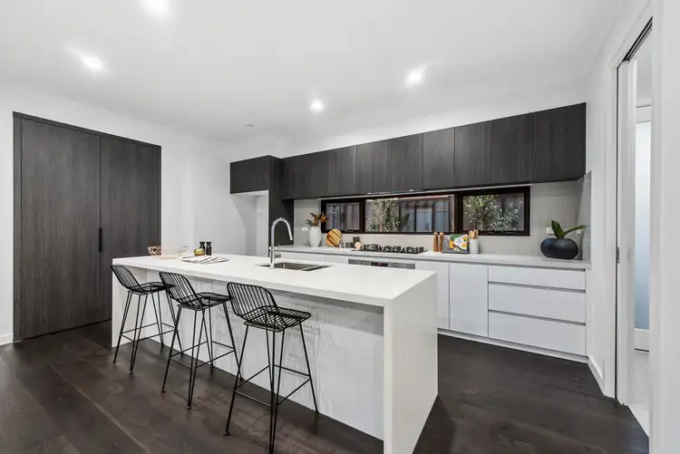 Sixth view of Homely house listing, 2A Metropolitan Court, Keilor VIC 3036