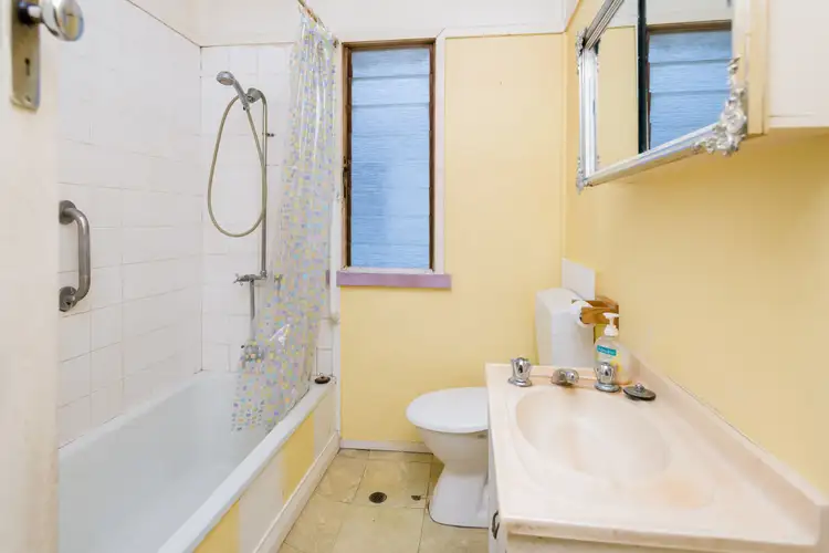 Fifth view of Homely house listing, 728 Cavendish Road, Holland Park QLD 4121