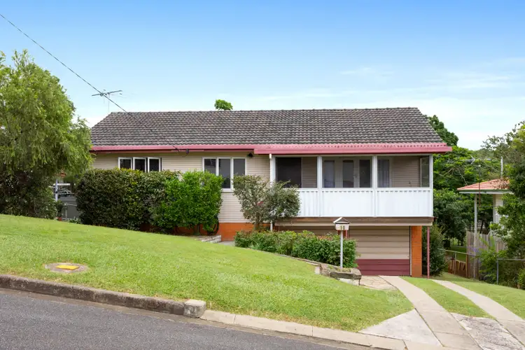 10 Dalkeith Street, Chermside West QLD 4032