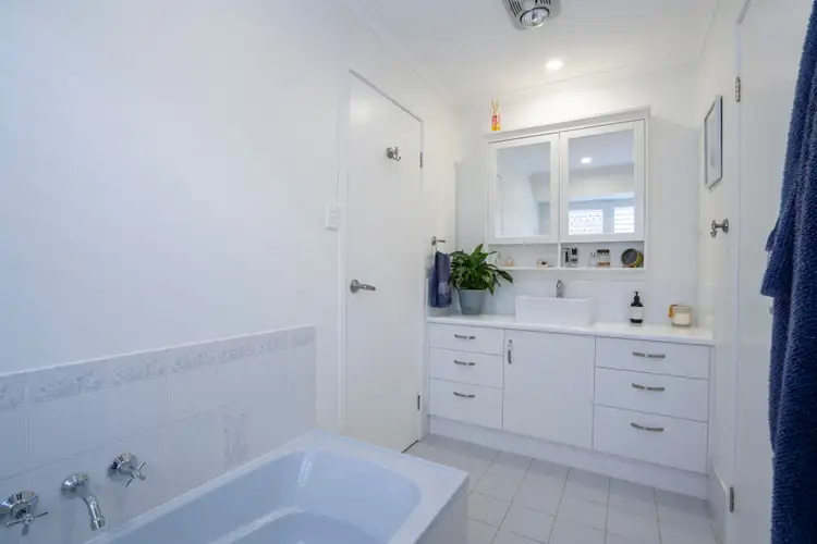 Sixth view of Homely house listing, 4 Trent Court, Sandstone Point QLD 4511