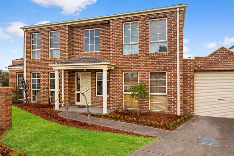 8/3 Neerim Grove, Hughesdale VIC 3166