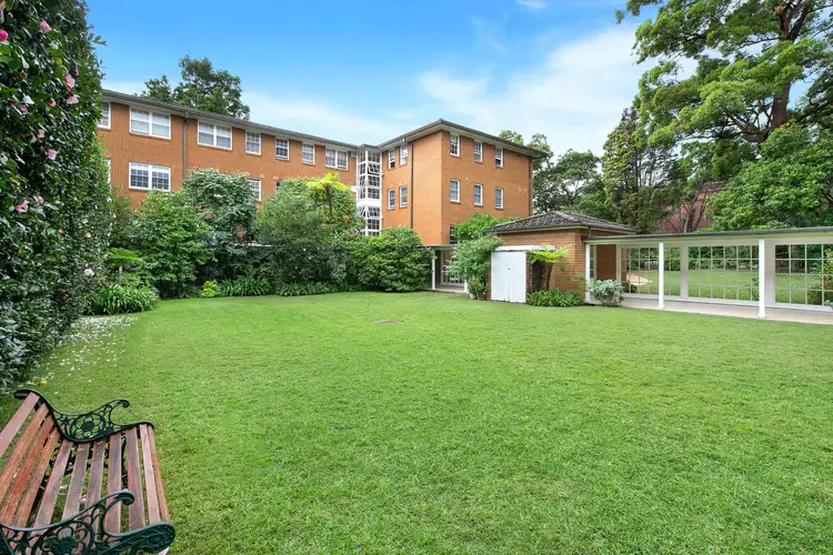 11/2 Woonona Avenue, Wahroonga NSW 2076