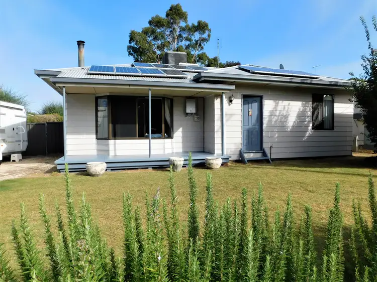 13 Elizabeth Avenue, Bordertown SA 5268