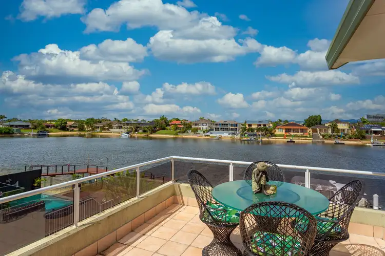 22 Delungra Street, Broadbeach Waters QLD 4218