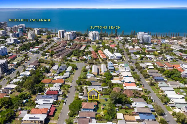 19 Jamieson Street, Redcliffe QLD 4020