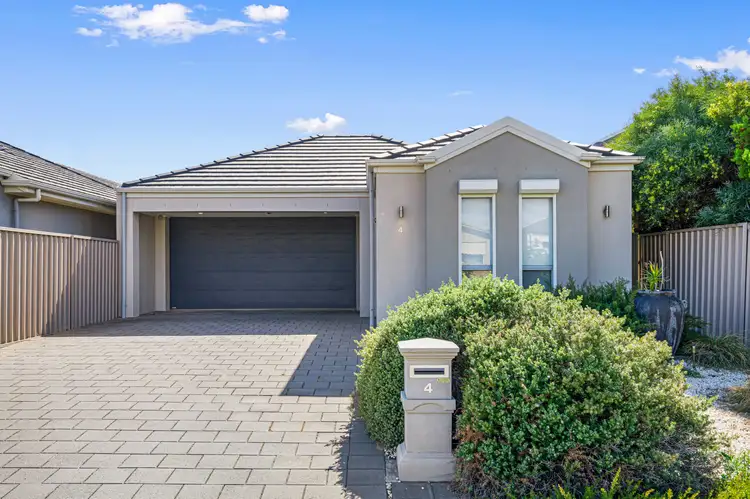 4 Heysen Crescent, West Lakes Shore SA 5020