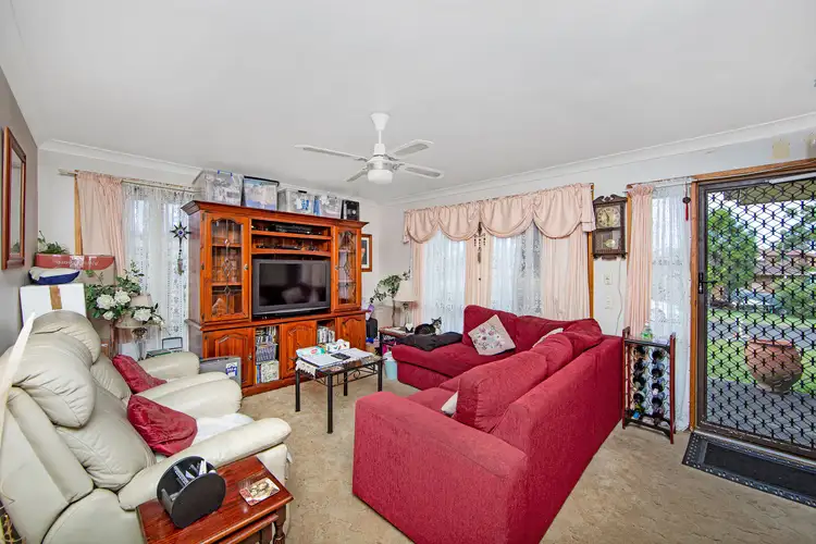 Second view of Homely house listing, 4 Jane Close, Lake Haven NSW 2263