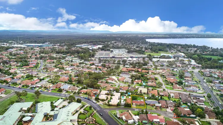 Fifth view of Homely house listing, 4 Jane Close, Lake Haven NSW 2263