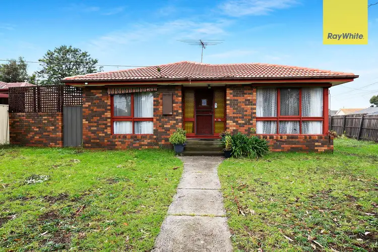16 Rex Street, Kings Park VIC 3021