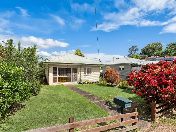 84 Daisy Street, Newmarket QLD 4051