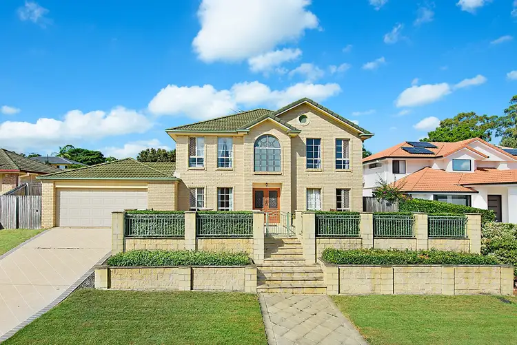 27 Cambridge Place, Wishart QLD 4122