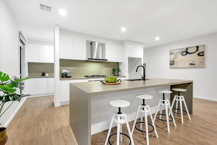 Seventh view of Homely house listing, 102 Highlander Drive, Craigieburn VIC 3064
