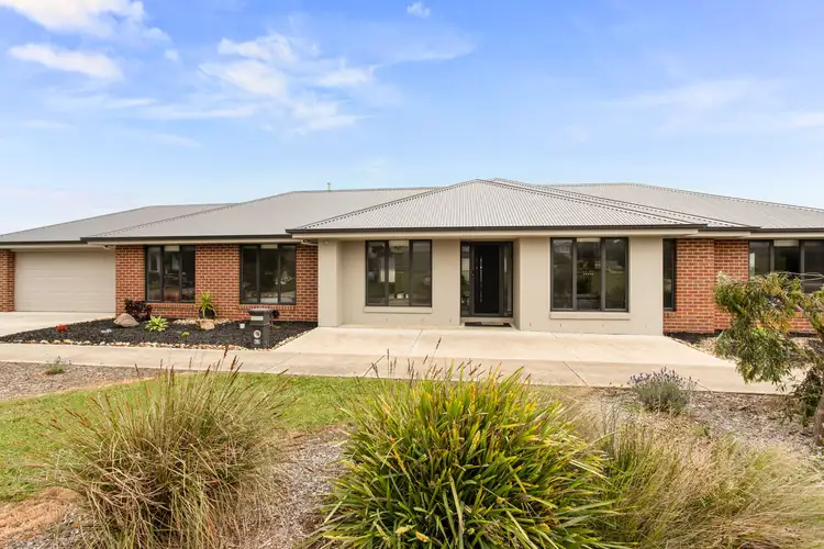 42 Seagrove Way, Cowes VIC 3922