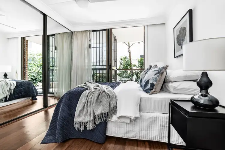 Third view of Homely apartment listing, 2/33 Waratah Street, Rushcutters Bay NSW 2011