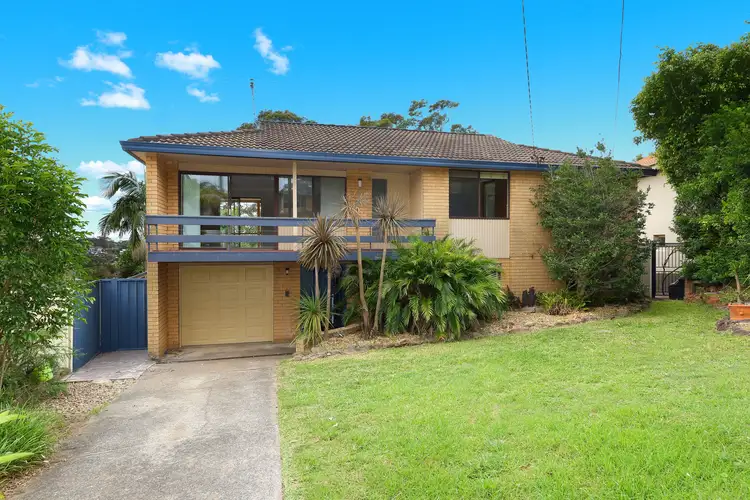 8 Illinga Place, Lugarno NSW 2210