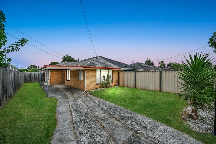 2/18 Third Avenue, Dandenong North VIC 3175