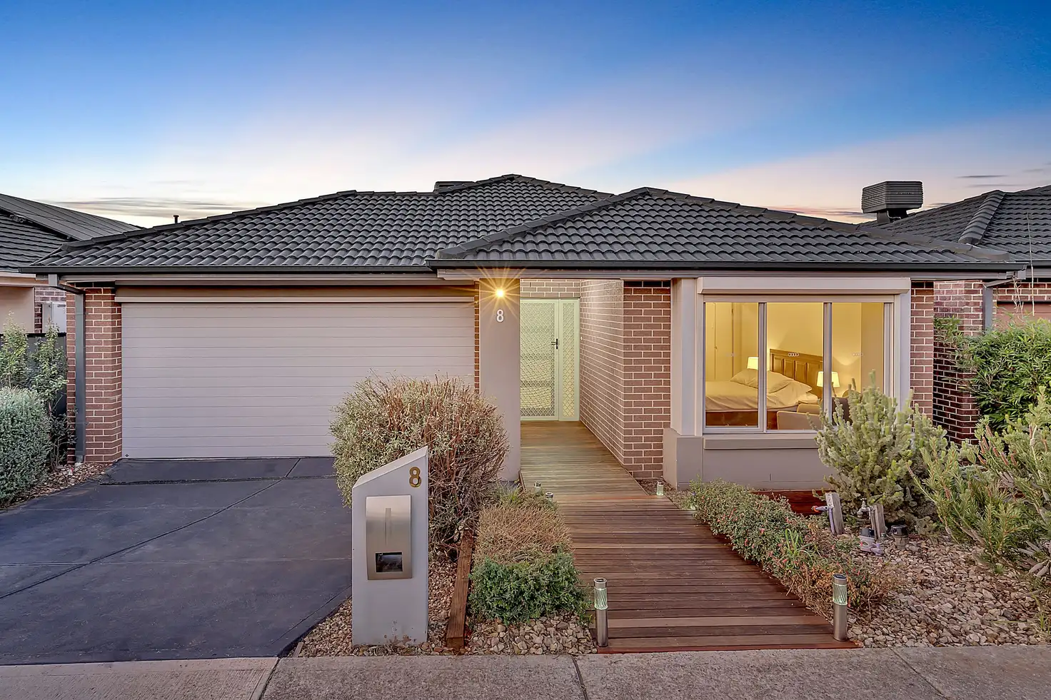Main view of Homely house listing, 8 Calm Avenue, Craigieburn VIC 3064