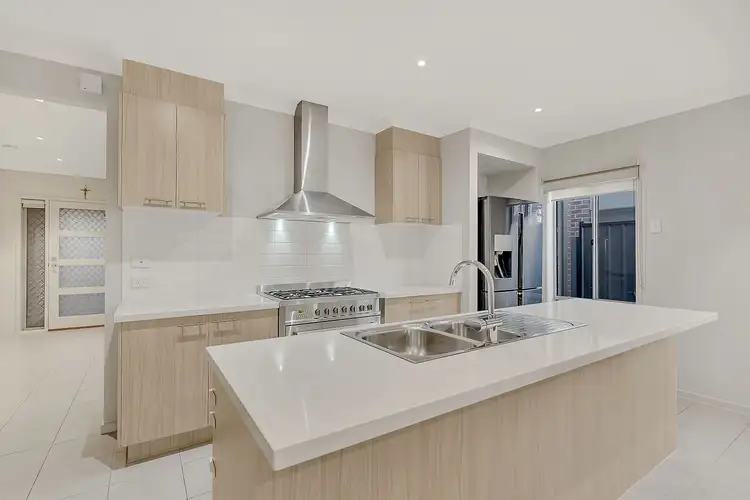 Sixth view of Homely house listing, 8 Calm Avenue, Craigieburn VIC 3064