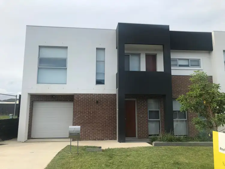 27 Rochester Street, Gregory Hills NSW 2557