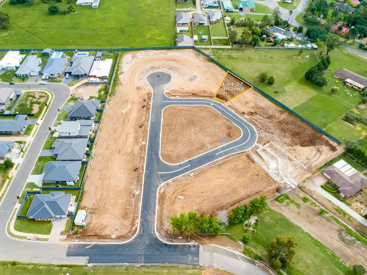 18 Grey Box Road, Tahmoor NSW 2573