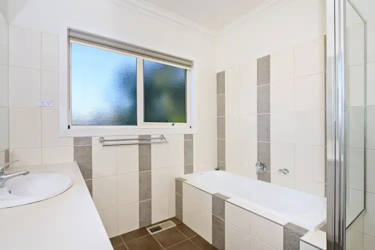 Fourth view of Homely unit listing, 2/14 Gooyong Avenue, Chadstone VIC 3148
