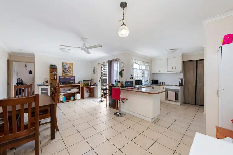 Fifth view of Homely house listing, 8 Metcalfe Court, Kalkie QLD 4670