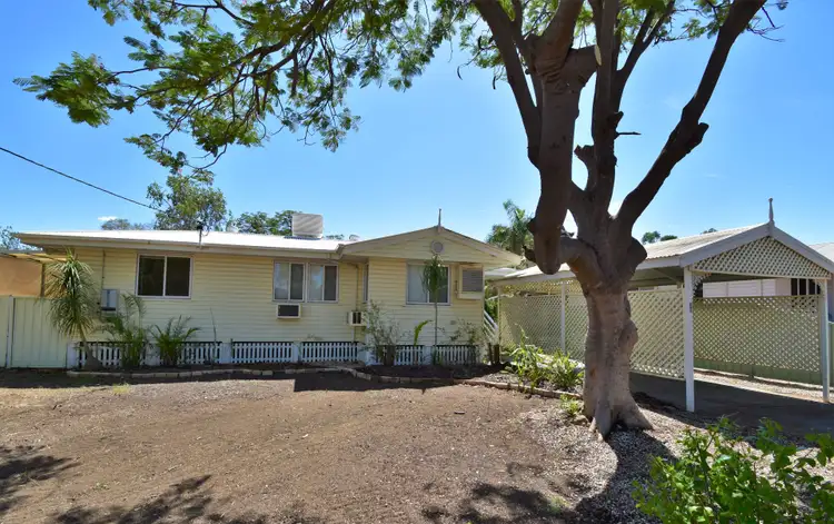 28 Wompoo Road, Longreach QLD 4730