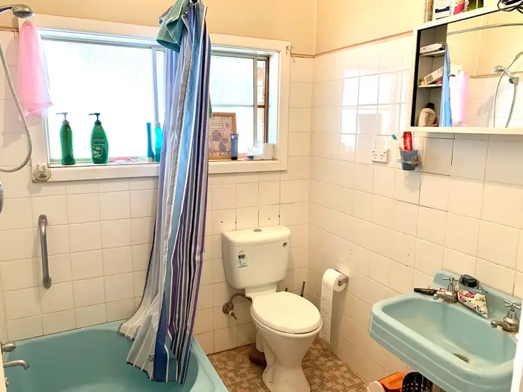Seventh view of Homely house listing, 168 Third Avenue South, Narromine NSW 2821