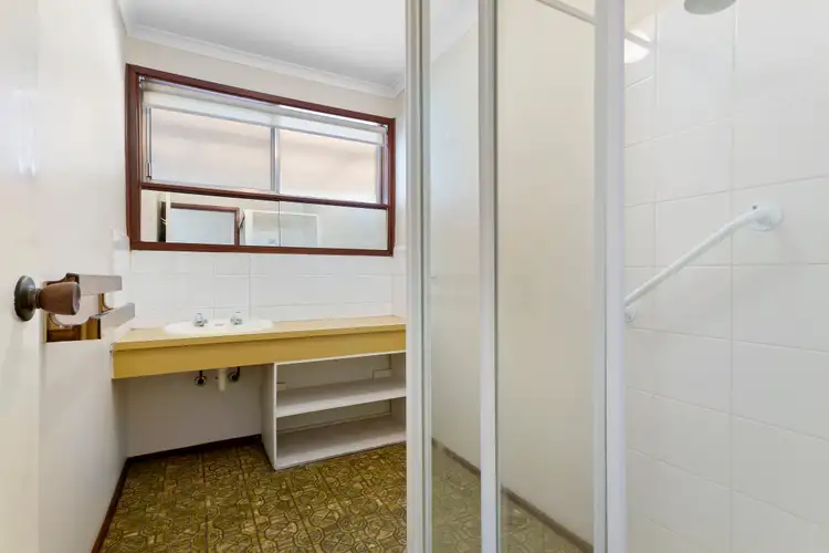 Fifth view of Homely house listing, 250 Edgars Road, Thomastown VIC 3074