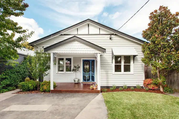 34 Canterbury Street, Hughesdale VIC 3166