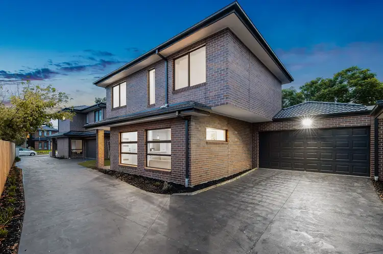 2/11 Monash Drive, Mulgrave VIC 3170